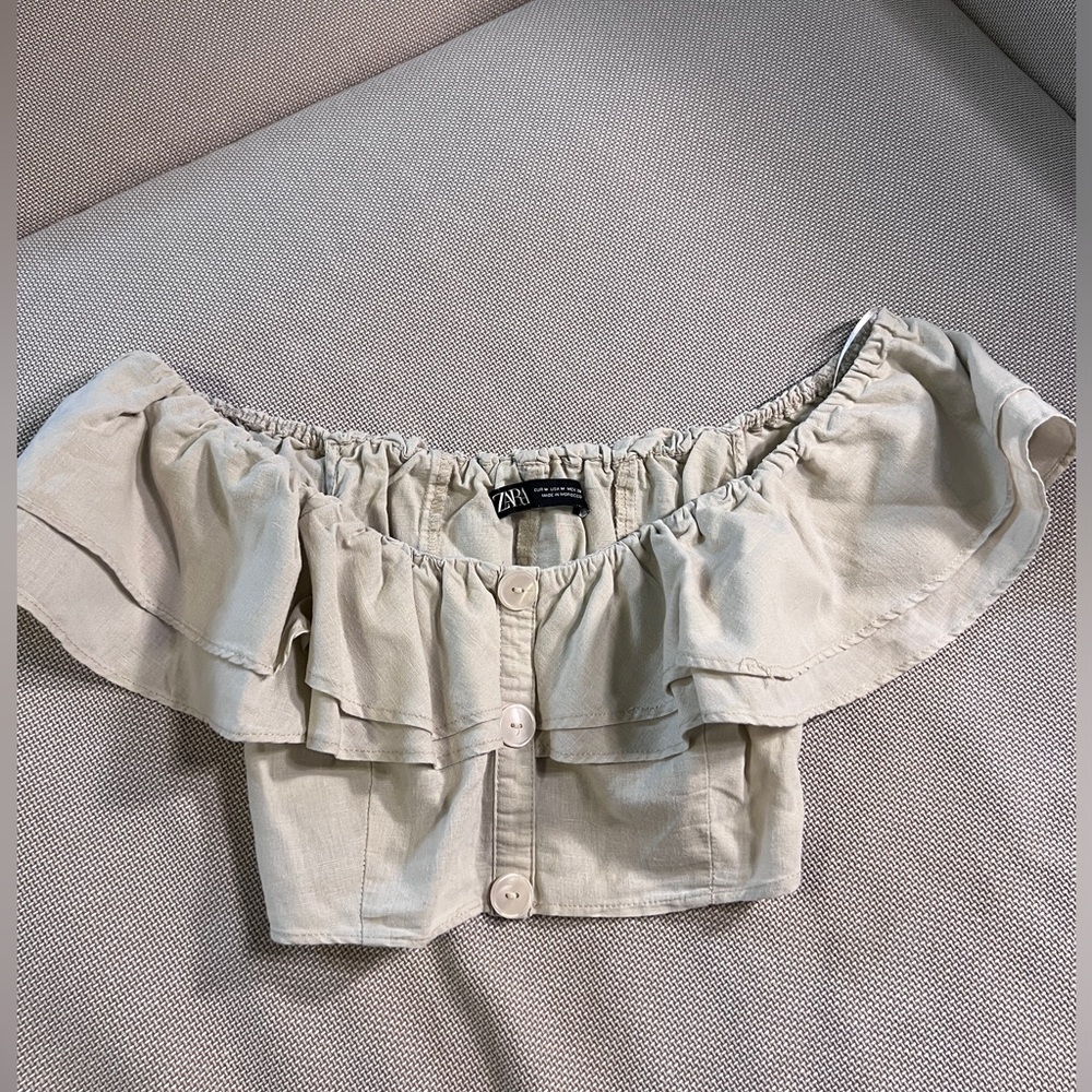 Zara Off-Shoulder Ruffle Crop Top